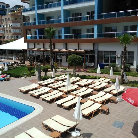 Crystal Towers Lejlighedshotel