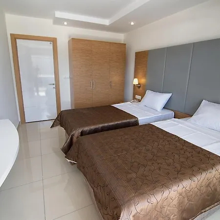 Crystal Towers 3* Alanya