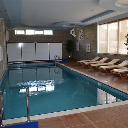 Lejlighedshotel Crystal Towers 3*