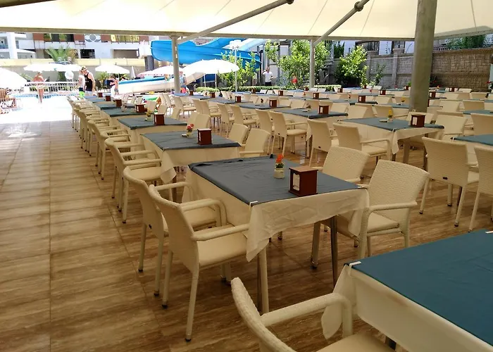 Lejlighedshotel Crystal Towers 3*