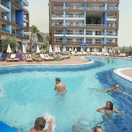 Crystal Towers Lägenhetshotell 3*