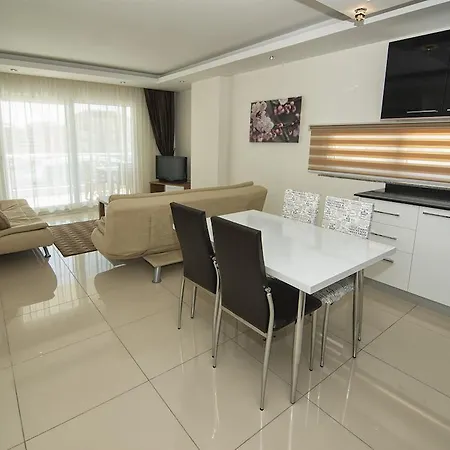 Crystal Towers Lägenhetshotell Alanya