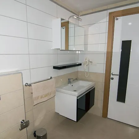 Crystal Towers Lägenhetshotell